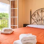 2 Bedroom Gorgeous Apartment In Malaga