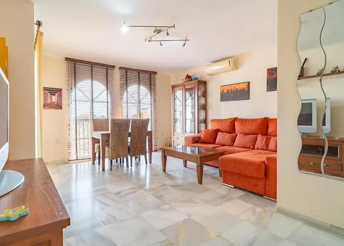 2 Bedroom Gorgeous Apartment In Malaga
