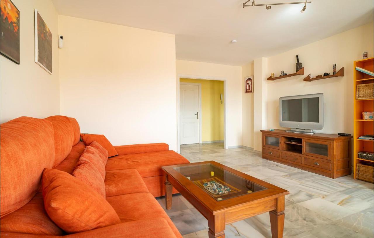 2 Bedroom Gorgeous In Apartamento Málaga